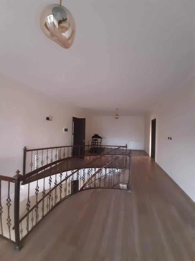 Bed and Breakfast Jorji Гори Экстерьер фото